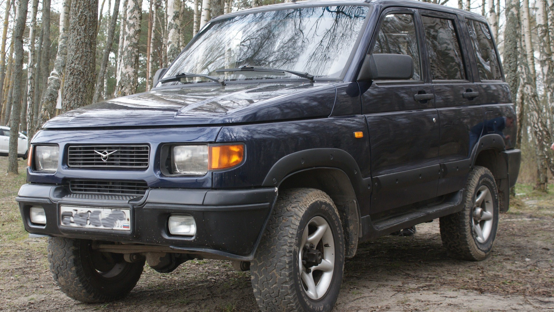 УАЗ-3160 — полноприводный автомобиль повышенной проходимости